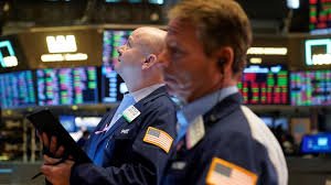 Las acciones argentinas bajan hasta 3,5% en Wall Street