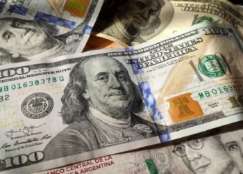 El dólar apunta a los $1.600 en febrero
