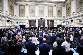 Tras la apertura de sesiones en la Legislatura de PBA, Kicillof afronta una nueva interna con el kirchnerismo