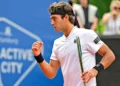 Tomás Etcheverry se queda a las puertas de la victoria ante Tommy Paul en Hamburgo