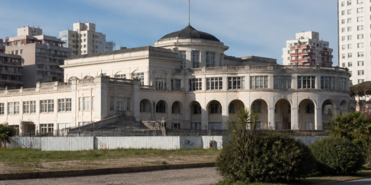 Subasta del Complejo Casino de Necochea: un paso hacia la recuperación de un ícono turístico