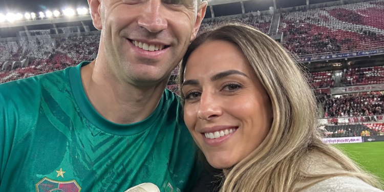 El emotivo mensaje de la esposa de Rodrigo Rey tras su destacada actuación