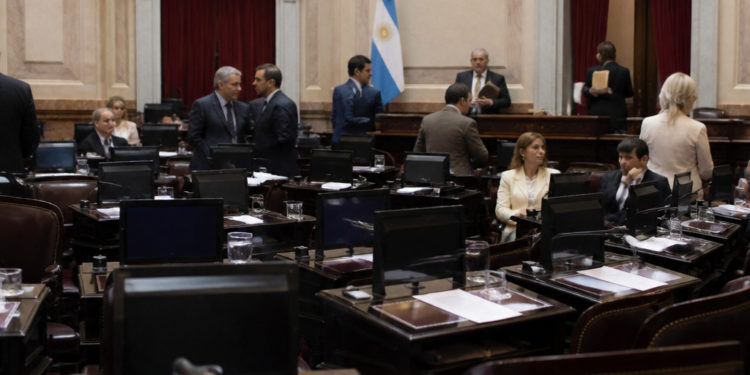El Senado enfrenta un estancamiento por el Mundial, el feriado y la presión de los gobernadores
