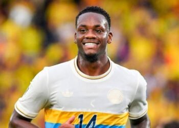 Detalles sobre el altercado en el vestuario de la Selección de Colombia donde Néstor Lorenzo terminó en el suelo