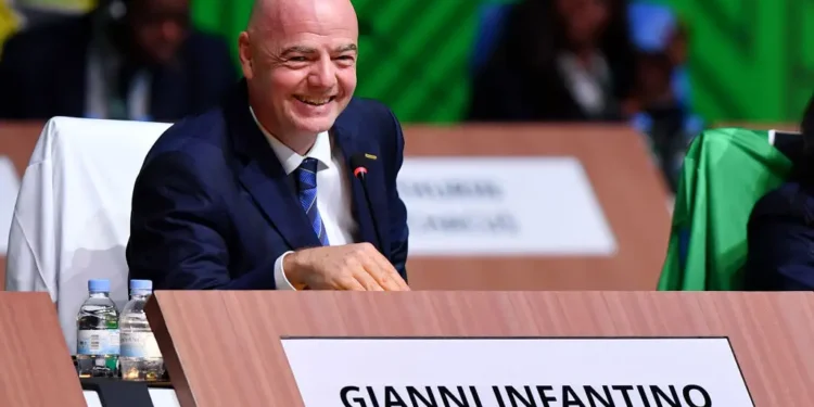 Guía para comprender la lucha por el poder en la FIFA: desafíos a Infantino y los cambios necesarios para una nueva dirección en el fútbol mundial