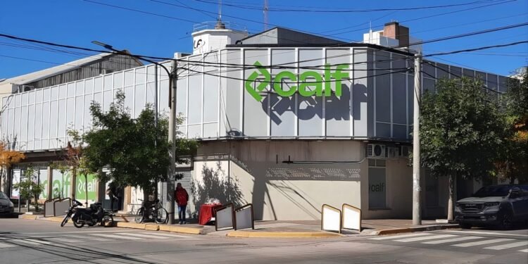 Cruce entre Estados Unidos y China por una contratación tecnológica en Neuquén