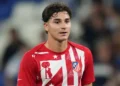 El DT de Barcelona se pronuncia sobre el futuro de Julián Álvarez en medio del conflicto con Atlético de Madrid