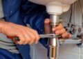 Oficios y trabajos independientes ganan terreno frente a los salarios del sector público