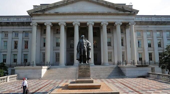 La intervención de EE.UU. sobre sus bonos reaviva el debate sobre el dólar y puede impactar en Argentina