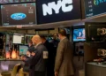 Los activos argentinos operan en baja en Wall Street y el riesgo país roza los 500 puntos