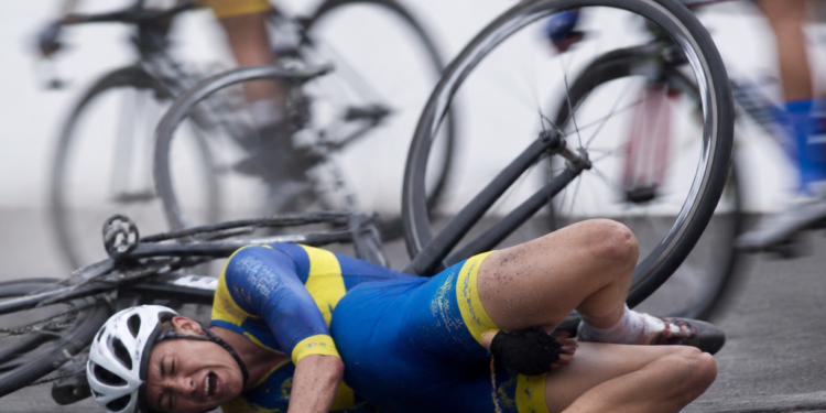 Drama en el velódromo: el accidente en los Juegos Suramericanos de ciclismo