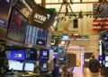 Los bonos y acciones argentinas cerraron la semana en baja y el riesgo país trepó a 525 puntos