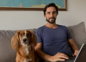 Juan Manuel Liquindoli, educador canino: “El juego con nuestro perro puede servir como conversación y mejorar su comportamiento”