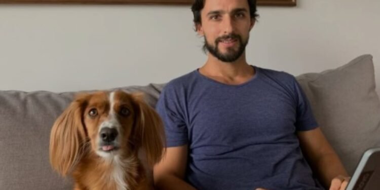 Juan Manuel Liquindoli, educador canino: “El juego con nuestro perro puede servir como conversación y mejorar su comportamiento”