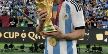 Tagliafico reflexionó sobre la paternidad y su relación: “Ser pareja de un futbolista es psicológicamente difícil”