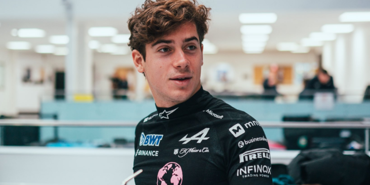 Franco Colapinto se prepara en Singapur y confía en aportar al rendimiento de Alpine: “Tenemos un coche muy rápido”